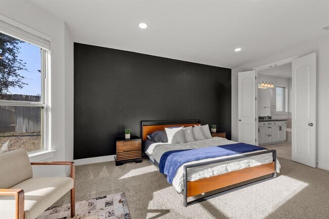 Building Photo - 319 Pecos River Xing