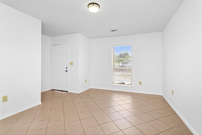 Building Photo - 2156 Hopper Rd