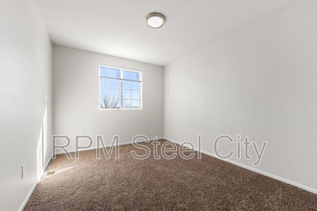 Building Photo - 5085 Tabor Lane