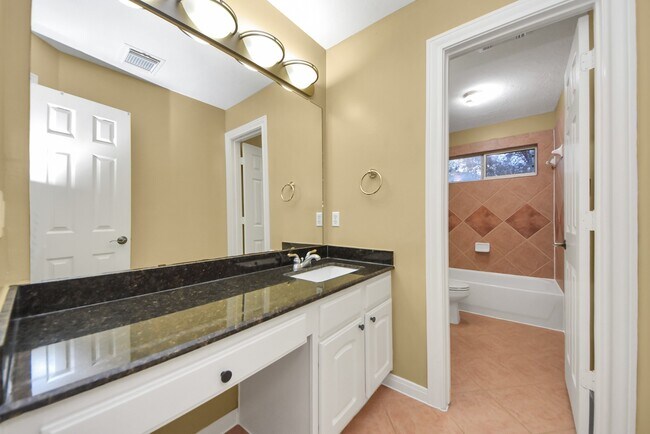 Building Photo - 12702 Silver Rod Ln