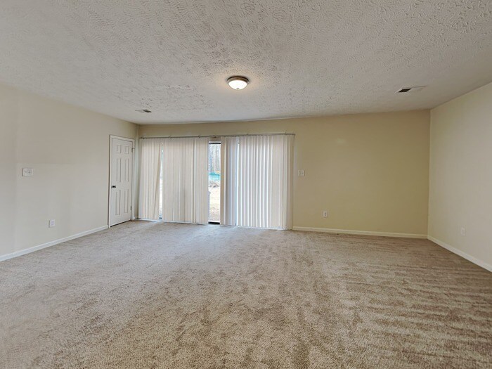 Building Photo - 756 Four Winds Ln