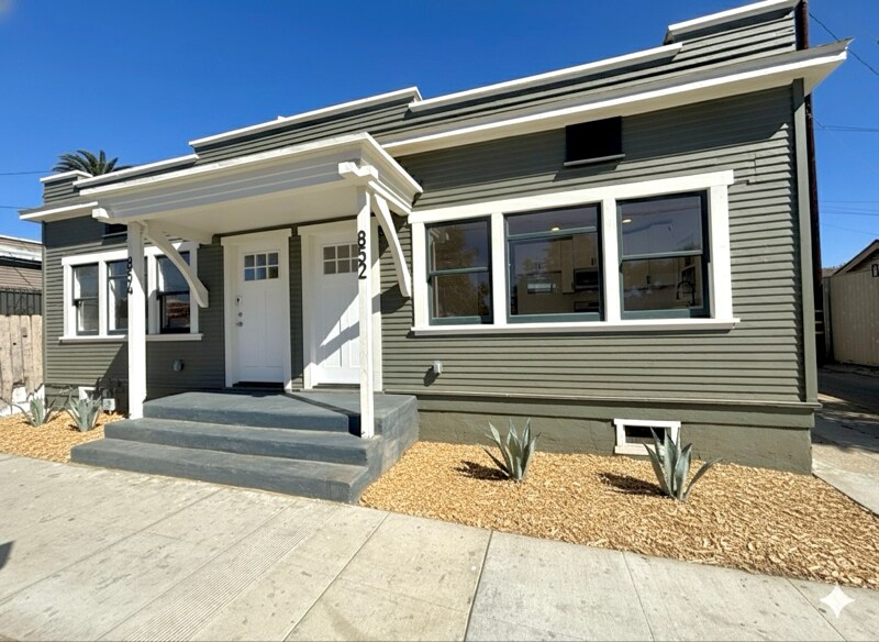 Building Photo - 852 Orange Ave