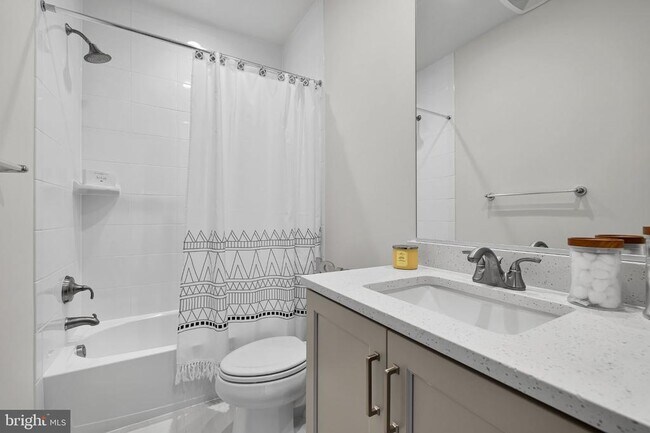 Building Photo - 147 Prairie Ln