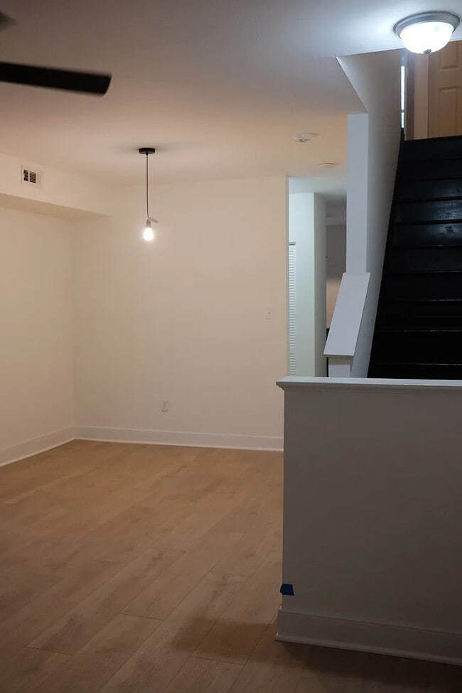 Building Photo - 1810 Idlewood Ave