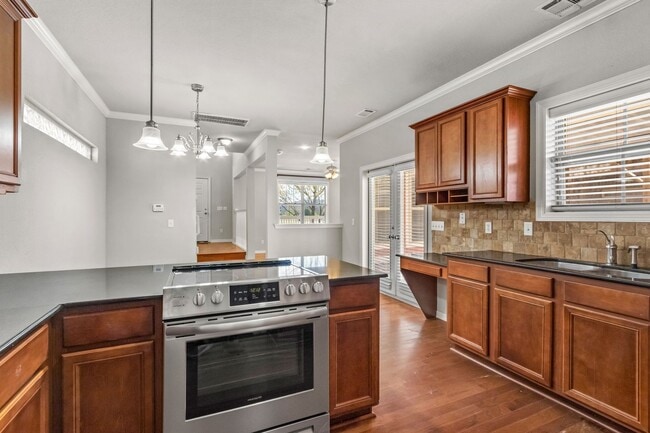 Building Photo - Beautiful Two-Story House.