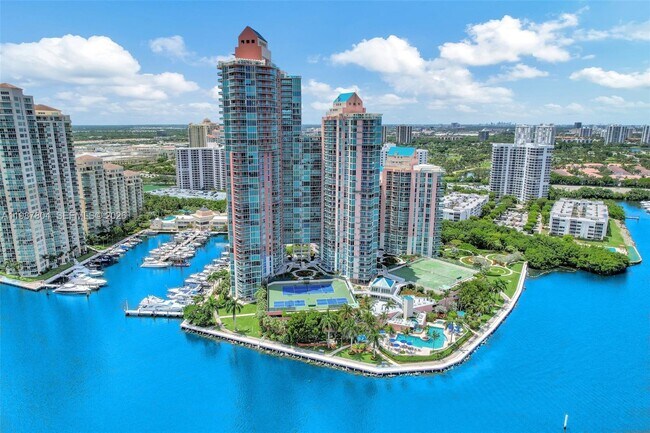 Building Photo - 3370 Hidden Bay Dr