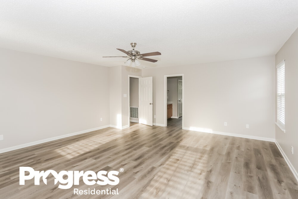 Building Photo - 9925 Aventide Ln