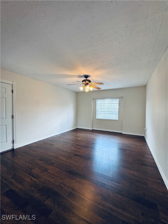 Building Photo - 12670 Kenwood Ln