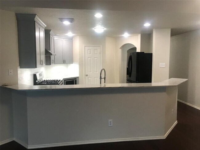 Building Photo - 14818 Wooded Glen Ct