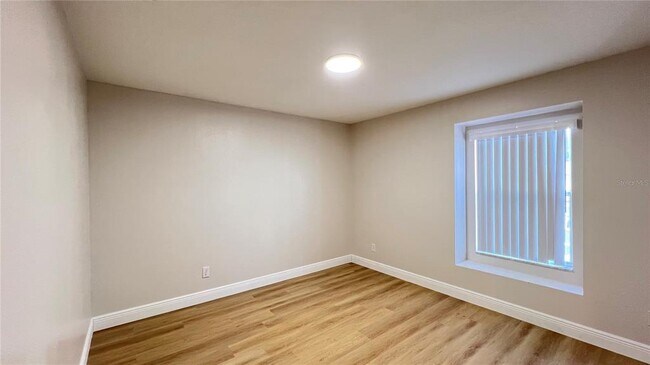 Building Photo - 16834 Sunrise Vista Dr