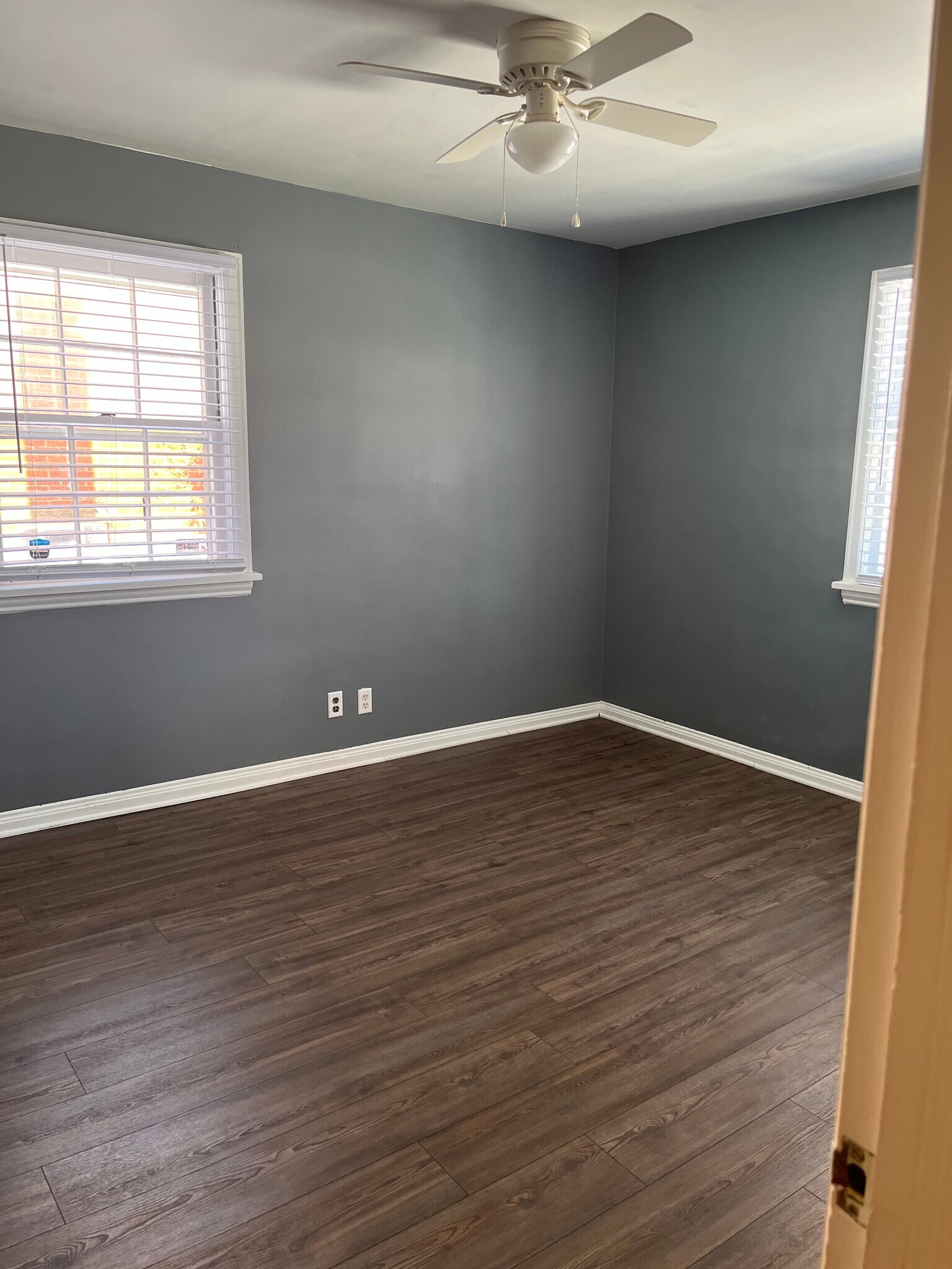 Bedroom - 406 Vince Ave NW