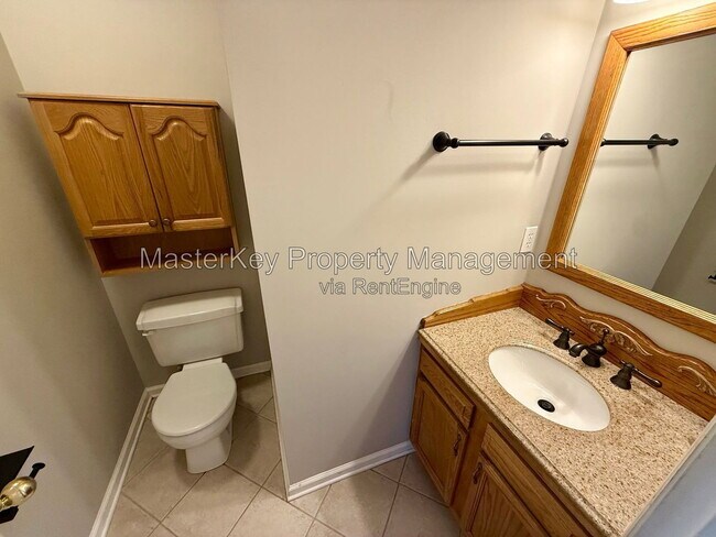 Building Photo - 703 Swan Hill Ct