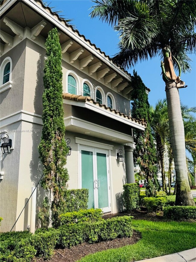 Building Photo - 3956 Poinciana Ln