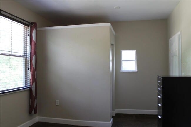 Building Photo - 11609 NW 62nd Pl