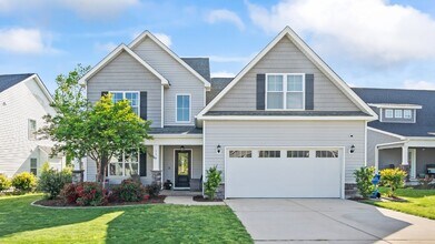 Building Photo - The Landing at Mill Creek