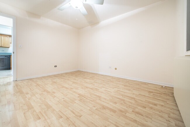 Building Photo - 2226 S Goebbert Rd