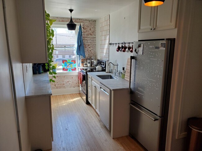 Building Photo - Laurel220 (KC-JF)