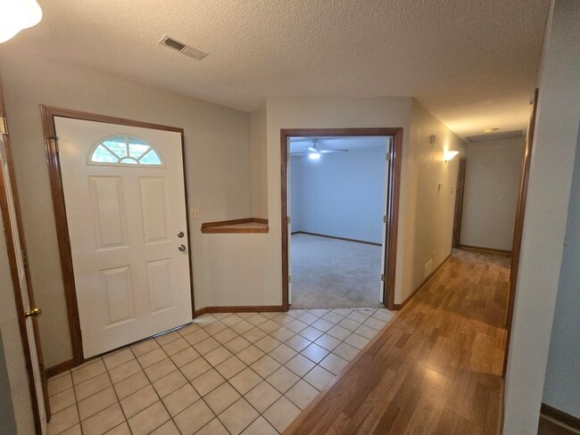 Building Photo - 3700 Falmouth Dr