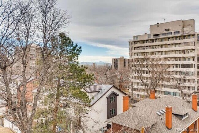 Building Photo - Immediate Availability! Overlook Cheesman ...