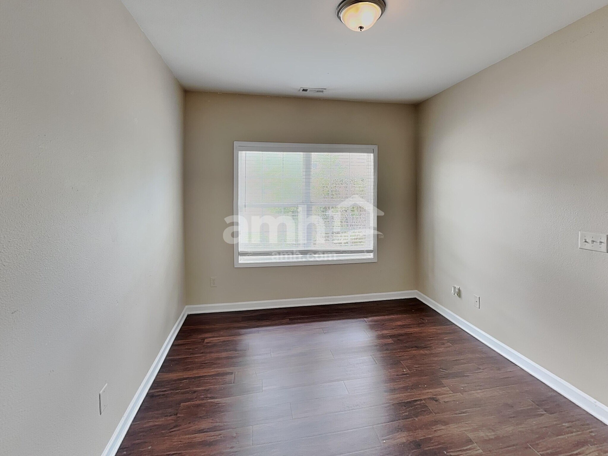 Building Photo - 6903 Grand Hickory Dr