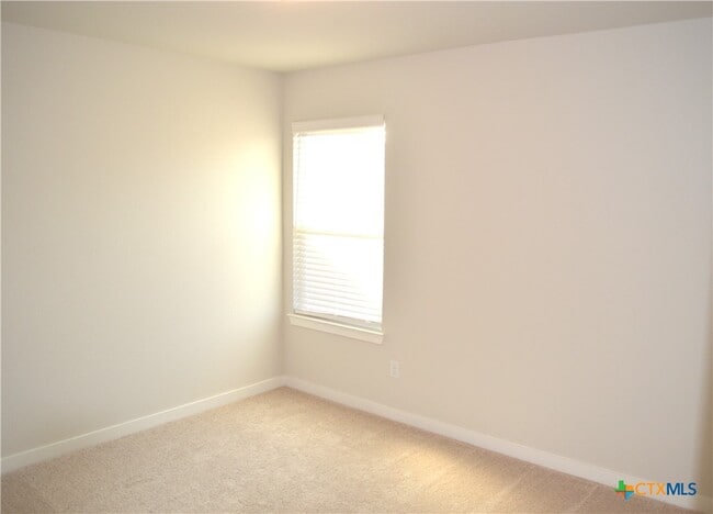 Building Photo - 1911 Meridian Lp