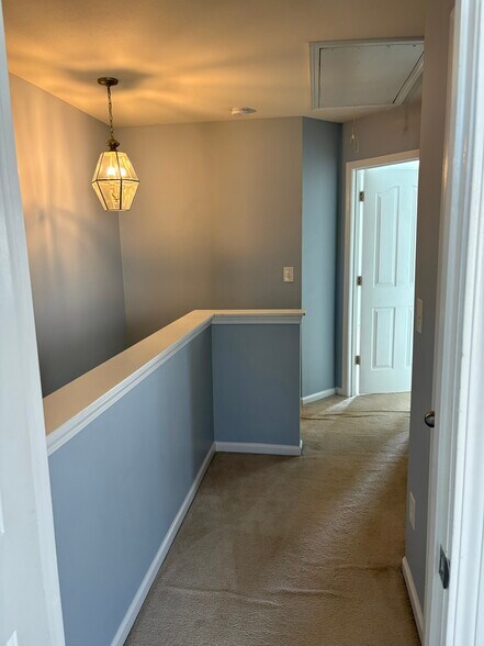 Building Photo - 9358 Greenheather Dr