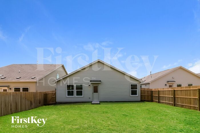 Building Photo - 14807 Greenfield Ml