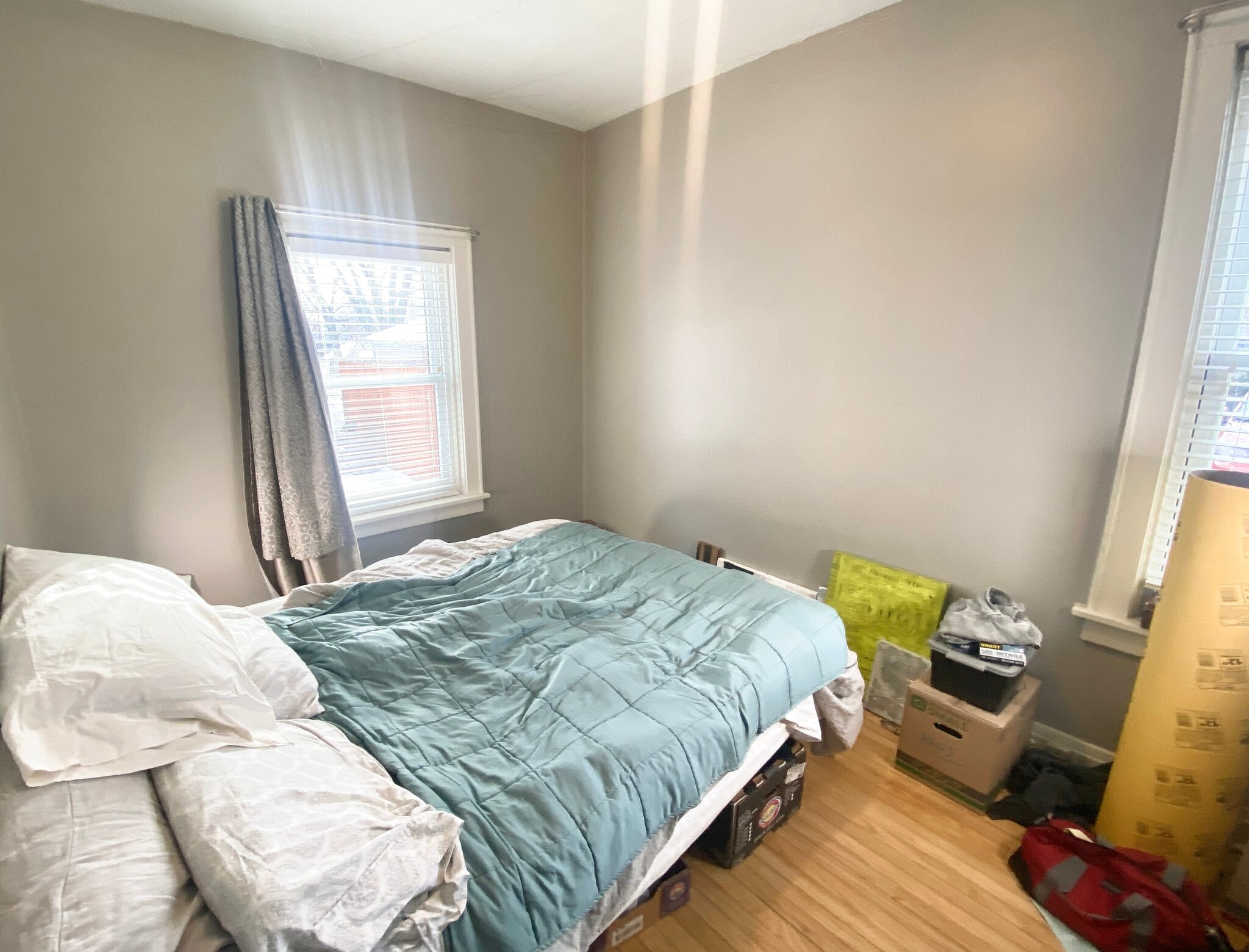 Bedroom - 304 S Summit St