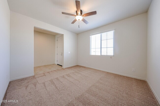 Building Photo - 25369 N 172nd Dr