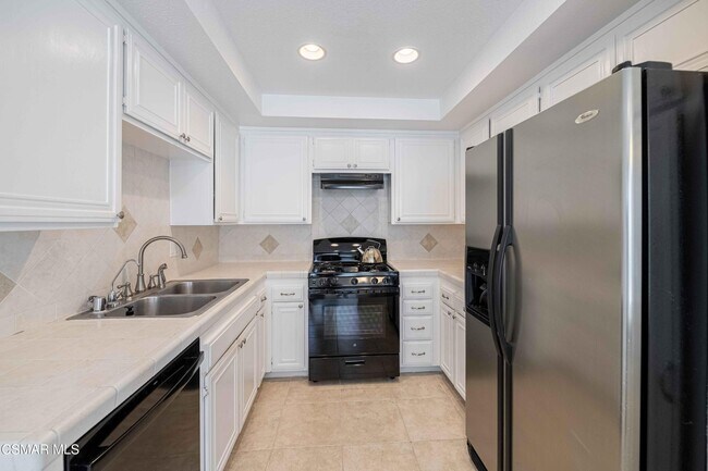 Building Photo - 3623 Summershore Ln