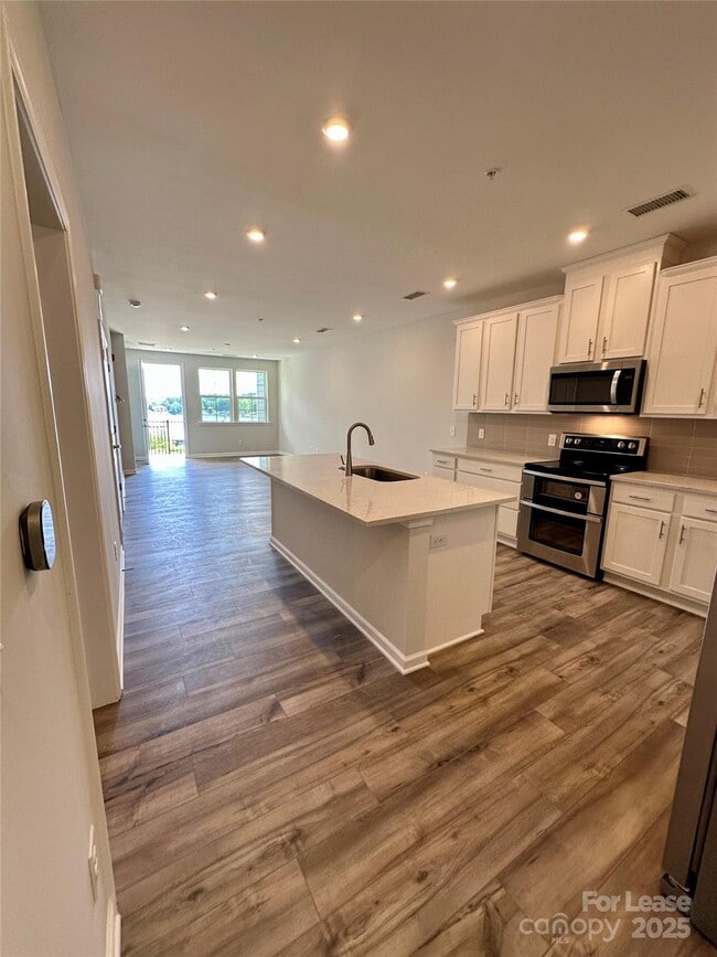 Building Photo - 4455 Reed Crk Dr
