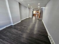 Building Photo - 3 Bed/1.5 bath Townhouse in Pigtown