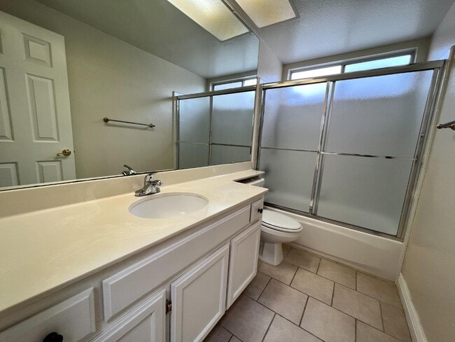 Building Photo - 11688 Olive Spring Ct