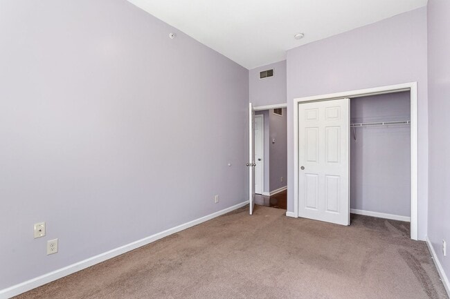 Building Photo - 2355 E York St