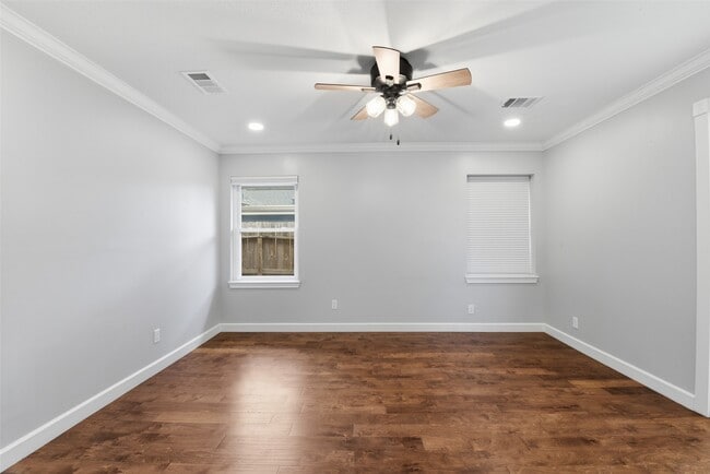 Building Photo - 2019 Brimberry St