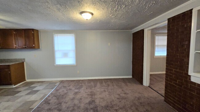 Building Photo - 1132 Hood Ave