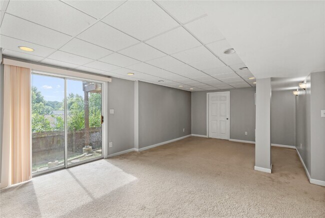 Building Photo - 1770 Spring View Terrace Ct