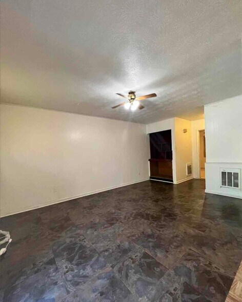 Building Photo - 7224 Rutledge Pearson Dr