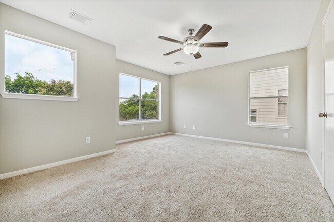 Building Photo - 7347 Parkland Manor Dr