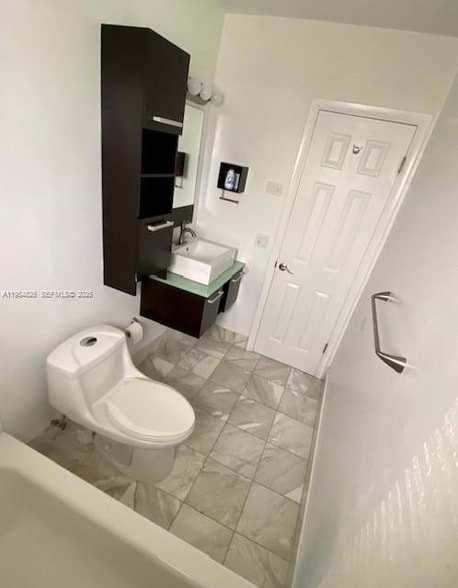 Building Photo - 1836 Arthur St