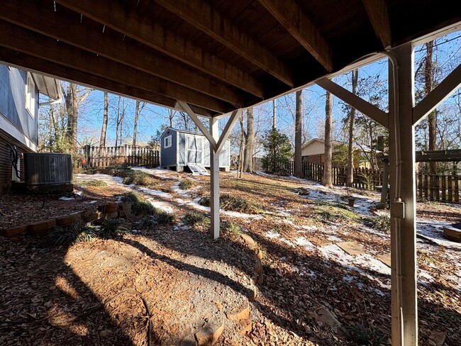 Building Photo - 101 Knight Cir