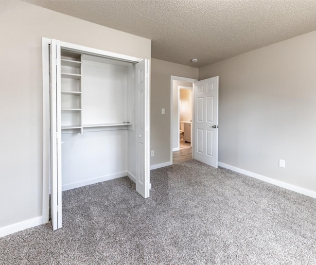 Building Photo - 4750 Cheerful Rd
