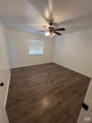 Building Photo - 476 Emily Way