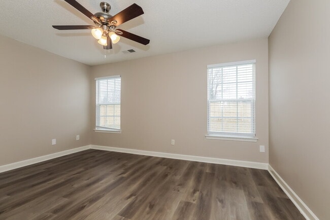 Building Photo - 8727 Wood Sorrel Ct