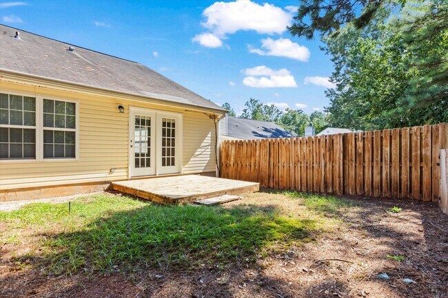Building Photo - 313 Southbank Dr