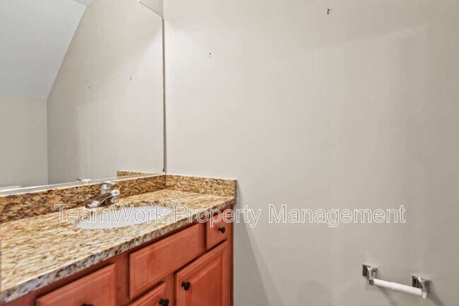 Building Photo - 2936 Sugarberry Ln