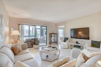 Building Photo - 2 br, 2 bath Condo - 6093 Pointe Regal Cir...