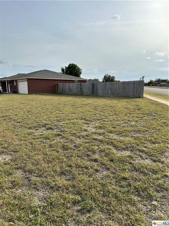 Building Photo - "Spacious 4-Bedroom Gem with 2 Full Baths in Killeen, TX - 1,647 Sq Ft of Comfort Awaits!"