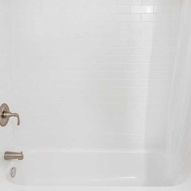 Building Photo - 2301 Ingersoll Ave