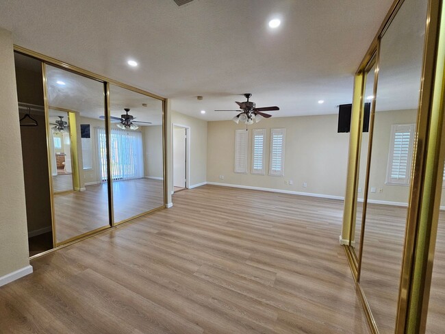 Building Photo - Spacious 4-Bedroom Home on the El Cerrito ...